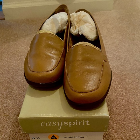 Easy Spirit (3 pair) flat shoes… excellent condition. - Picture 3 of 4